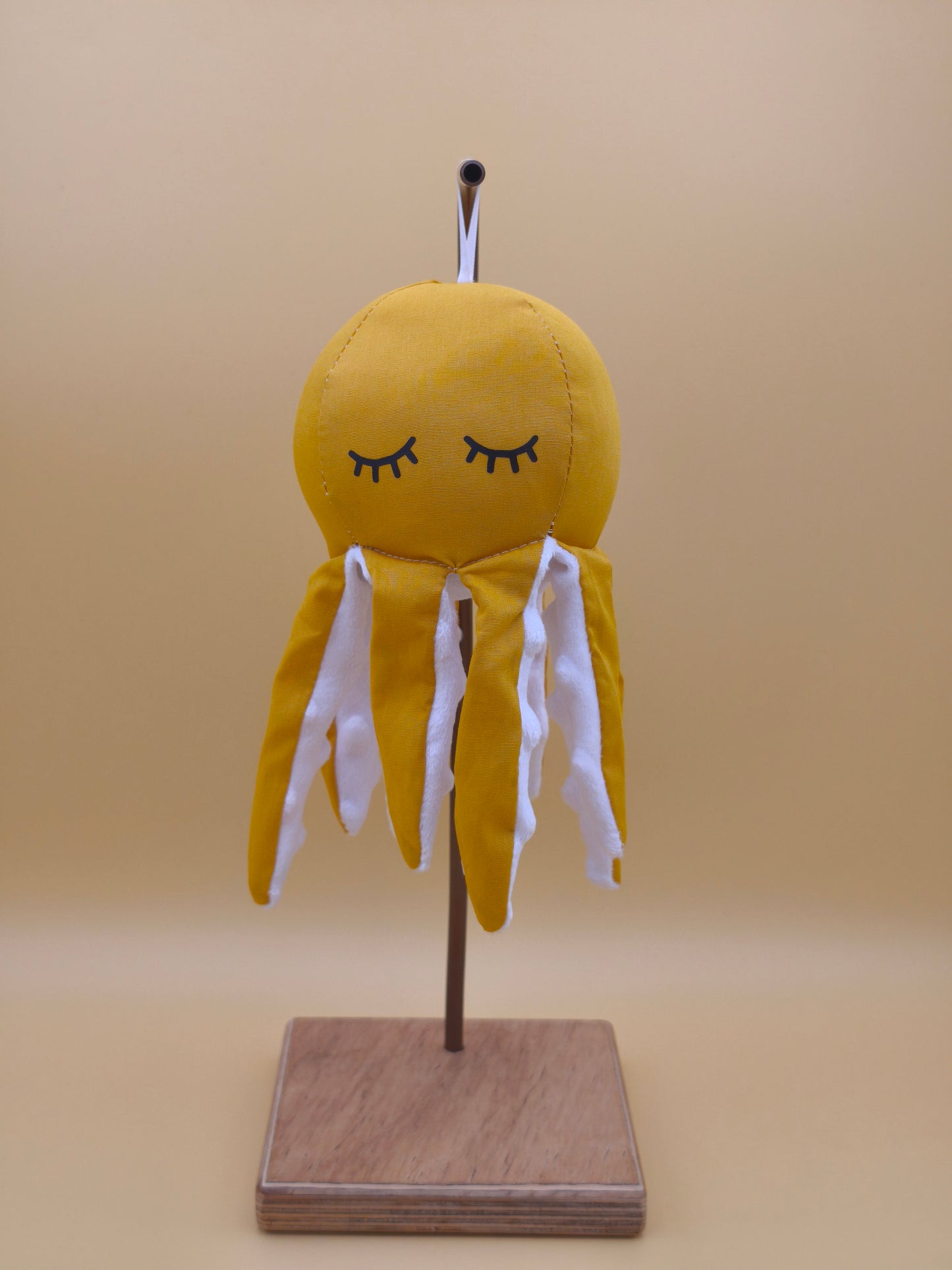 suspension poulpe tissu moutarde décoration marine artisanale faite main France