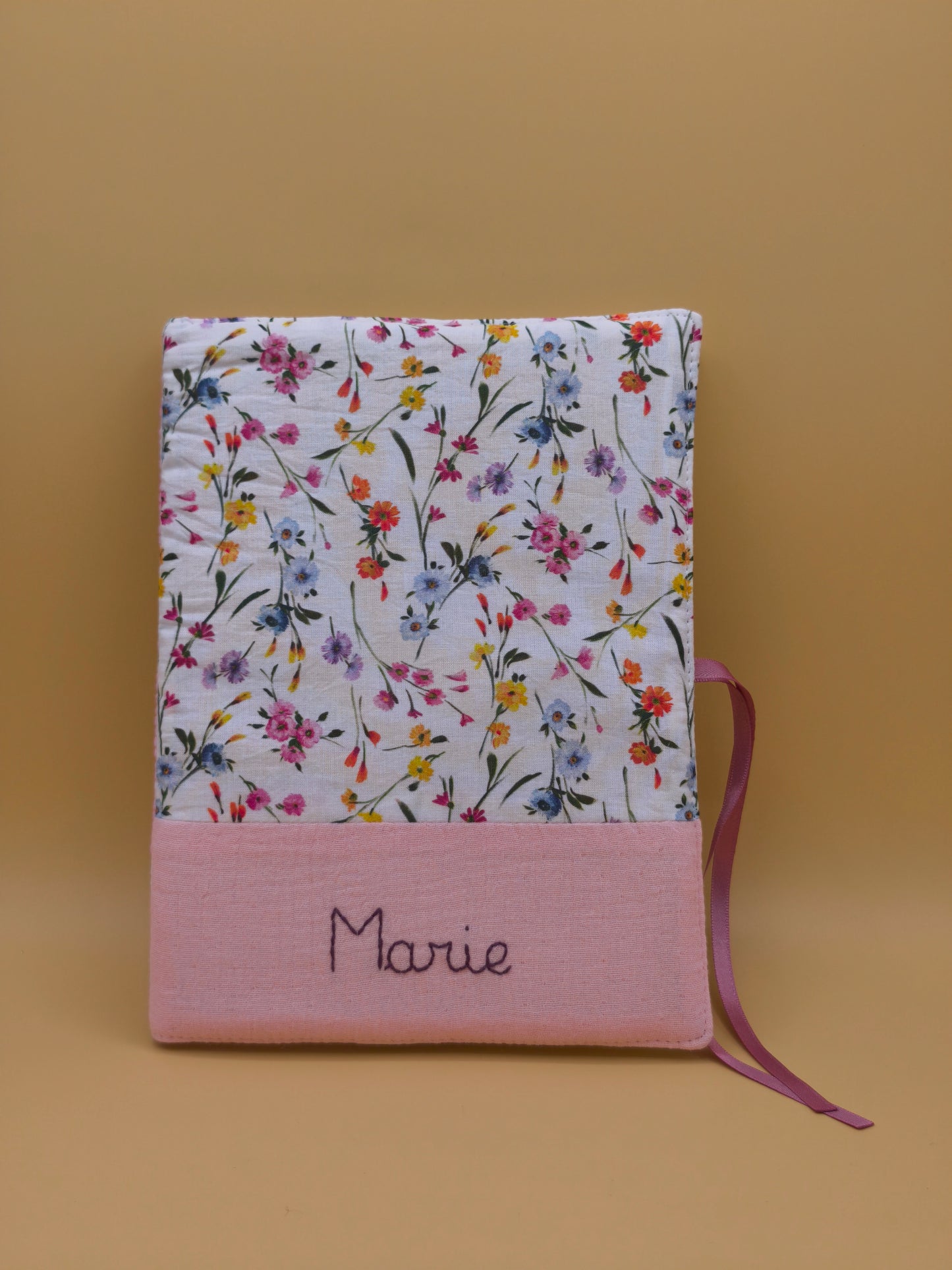 Protège-carnet de santé personnalisé aux motifs fleuris, accessoire de sac à langer élégant et coloré, Marinette Machin chouette