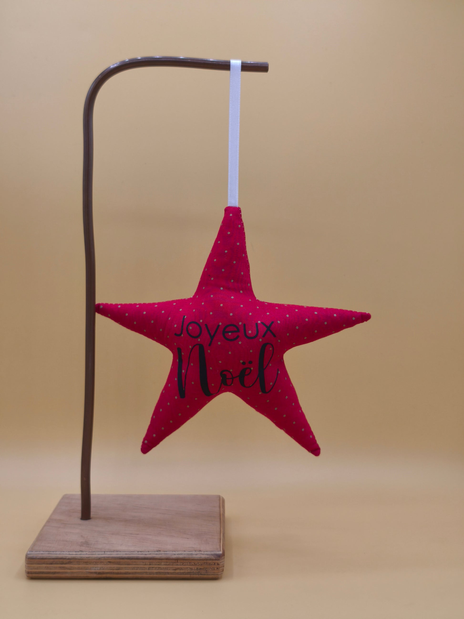 suspension étoile de noël réversible tissu rouge pois doré, flocage Joyeux Noël, décoration artisanale, décoration de sapin, fait main