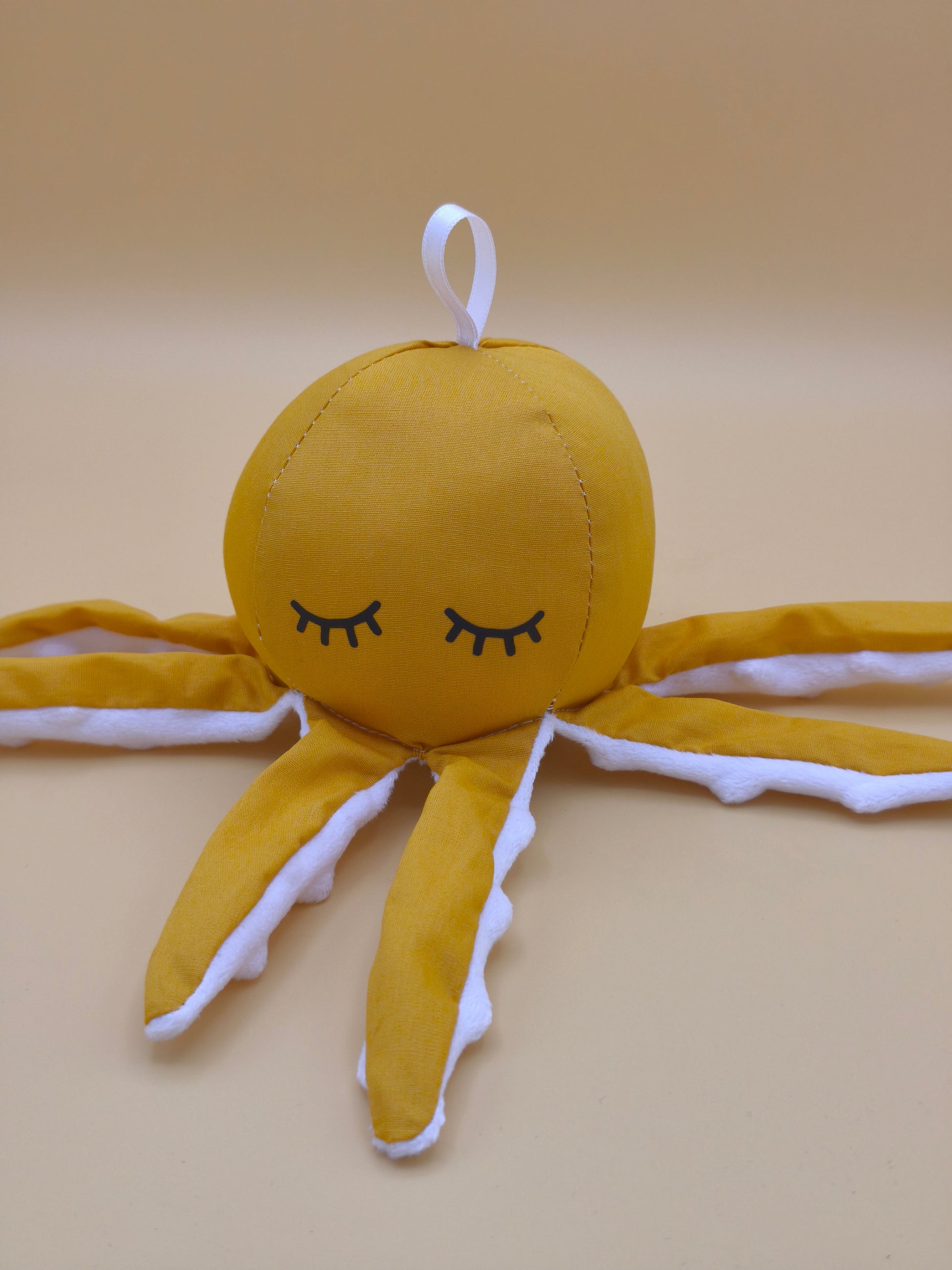 suspension poulpe tissu moutarde décoration marine artisanale faite main France