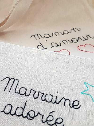 SUR COMMANDE - Pochette brodée