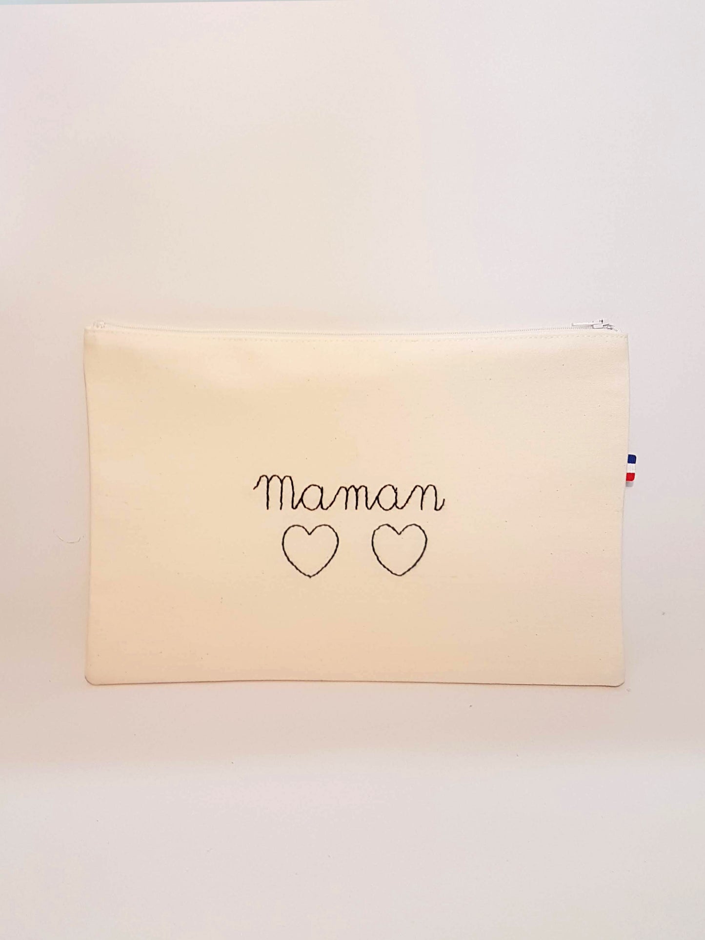 SUR COMMANDE - Pochette brodée