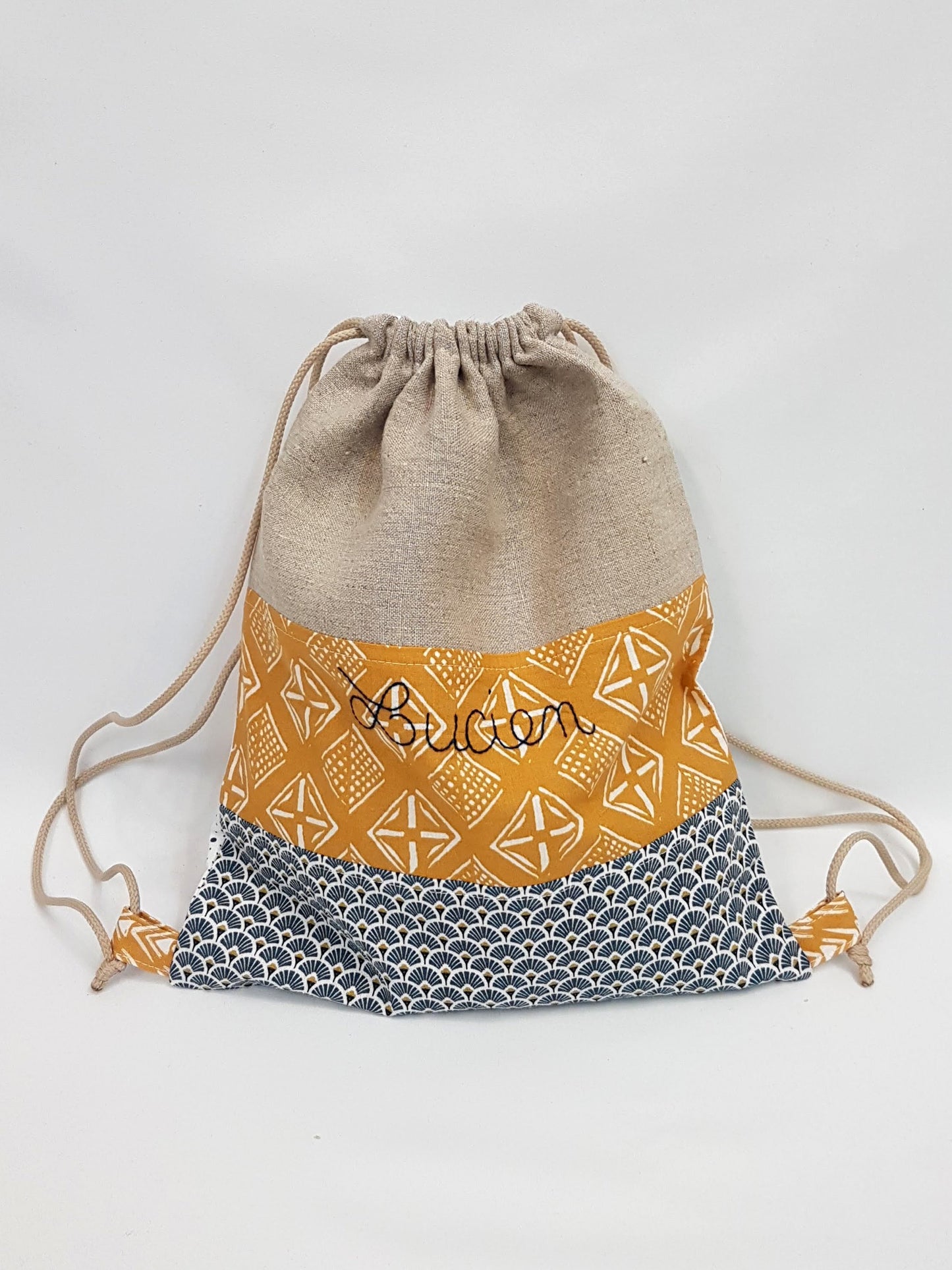 Sac à doudou personnalisé fait main, le compagnon idéal pour l'entrée à la crèche, cadeau de naissance utile et poétique, Marinette Machin Chouette